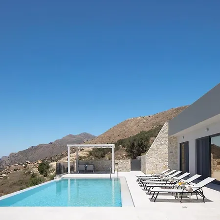 Villa Village *